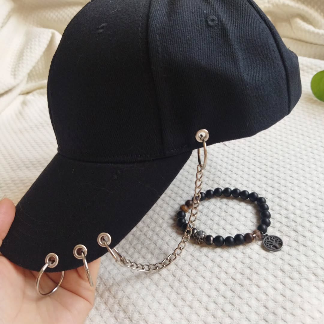 کلاه کتان مشکی پیرسینگ دار