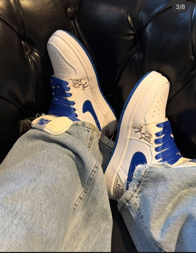 کفش ساقدار نایک ایر جردن ۱ طرح شیکاگو ۱۹۸۴ (Nike Air Jordan 1 High Chicago 1984)